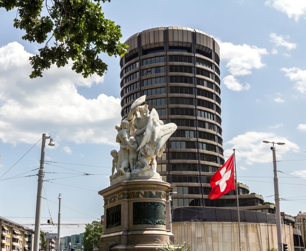 desktop-crypto-grensoverschrijdende-betalingen-bereiken-600-miljard-in-q2-bis-waarschuwt-voor-toenemend-financieel-risico