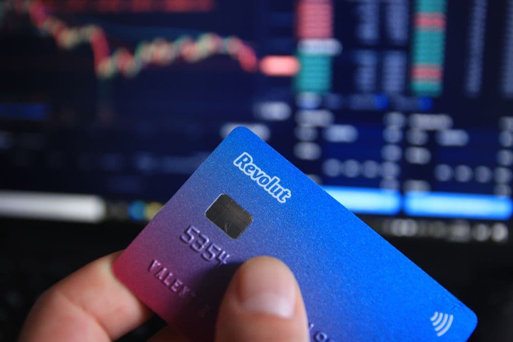 Revolut solicita licença bancária francesa em meio  a plano de expansão de US$ 1,1 bilhão na UE
