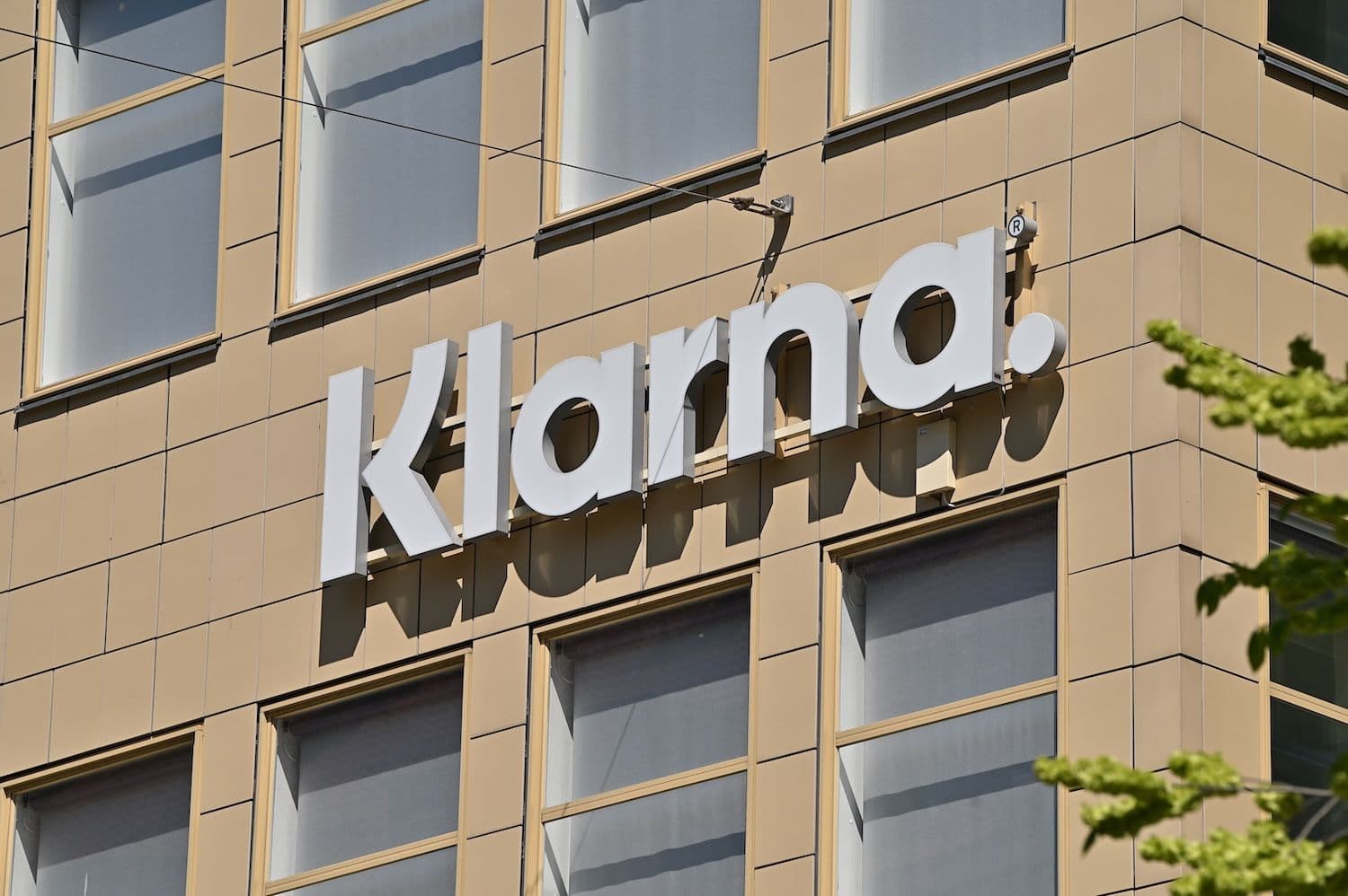 Pioneira do modelo Compre-Agora-Pague-Depois,  Klarna testa cartão de débito nos EUA para competir com bancos tradicionais
