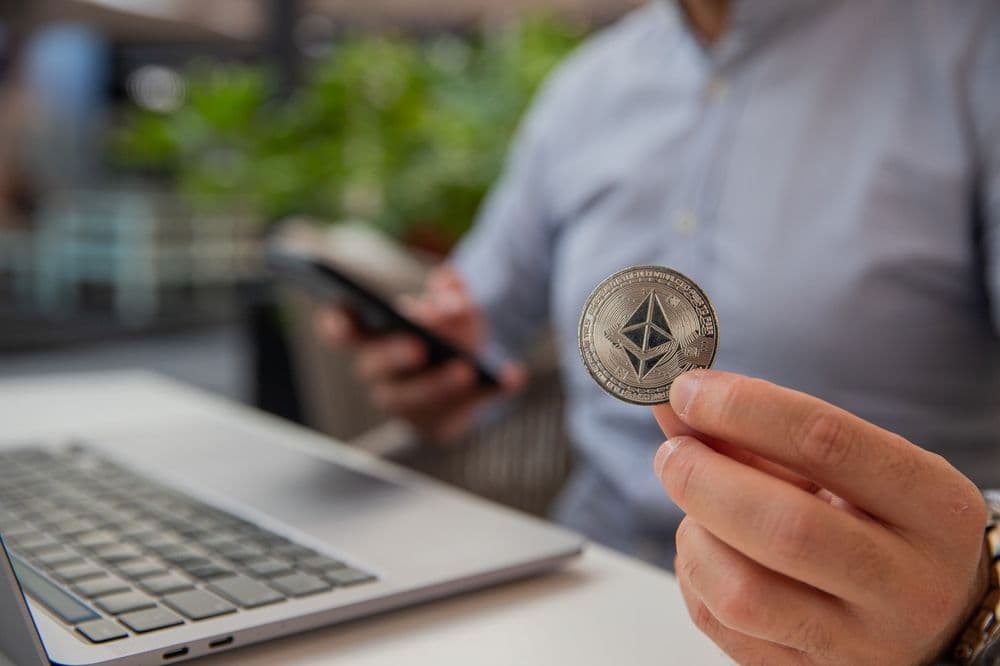 Rezerwa Strategiczna Ethereum w Przededniu Wzrostu o 1100% w Miarę, gdy DAO oraz Fundusze Akumulują ETH
