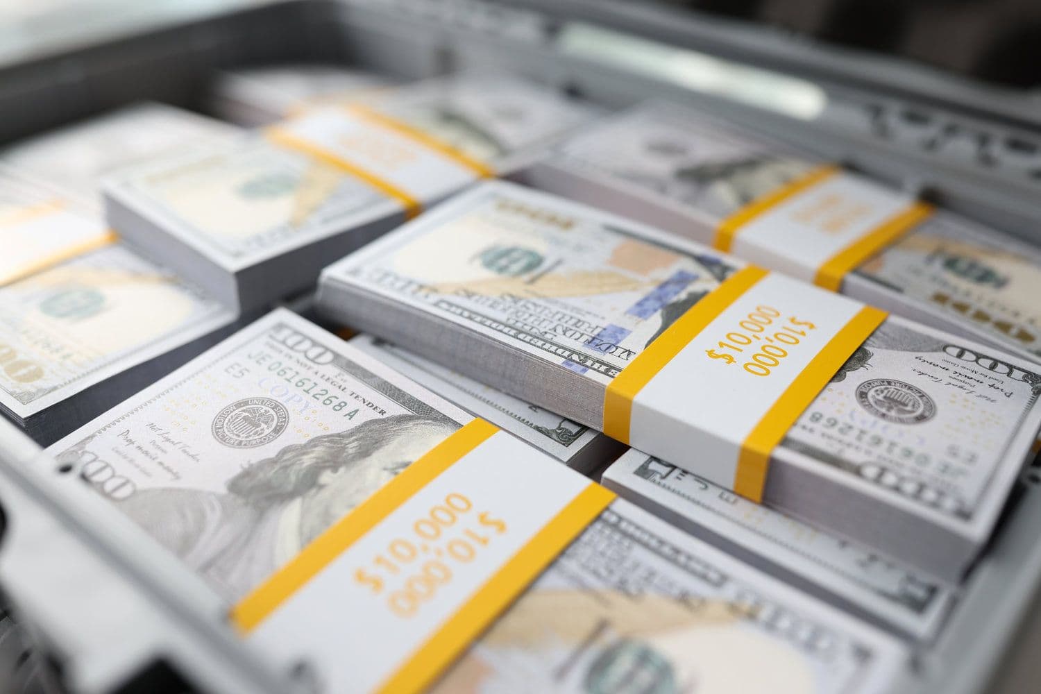 L'uso di Stablecoin in transazioni illecite di criptovaluta raggiunge $649 miliardi, secondo un rapporto
