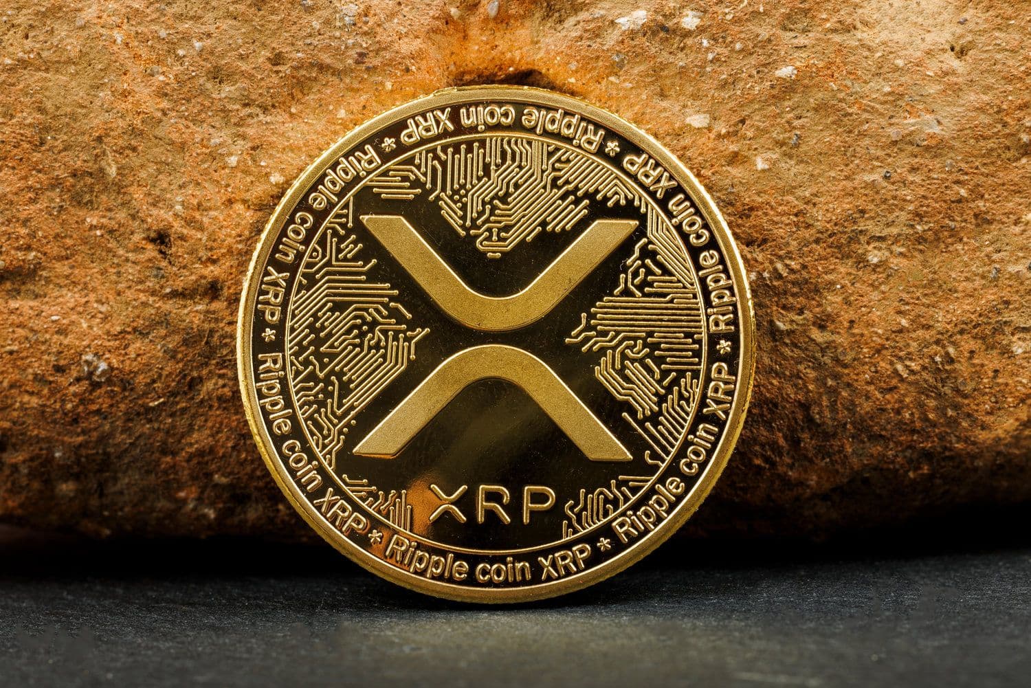 XRP Forms Head and Shoulders Pattern, Signaling Potential 54% Drop from Current Levels