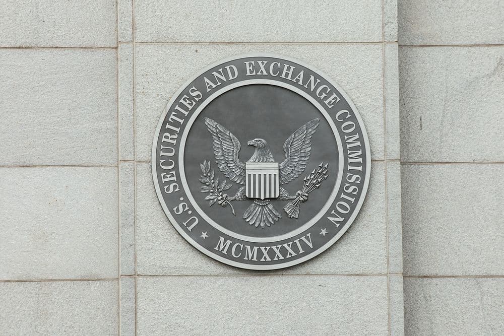 SEC、ソラナETFの審査を延期、2025年7月の承認は難しい見通し
