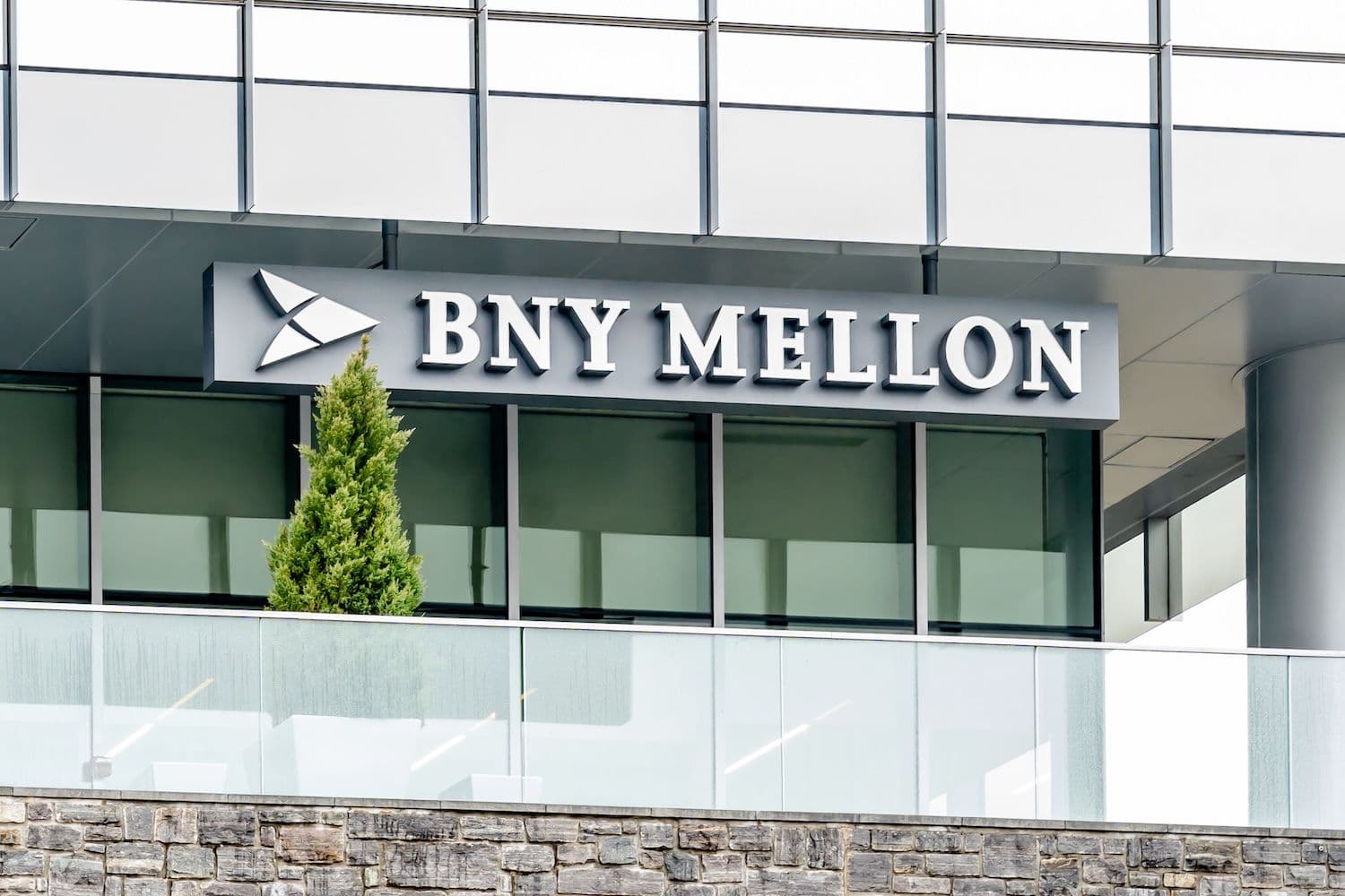 desktop-xrp-climbs-as-ripple-selects-bny-mellon-as-custodian-for-new-stablecoin-launch