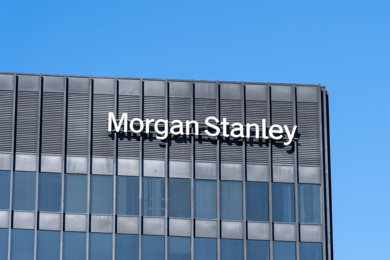 Wall Street Giants Morgan Stanley, Charles Schwab Push Bitcoin Near $97K with Retail Crypto Plans