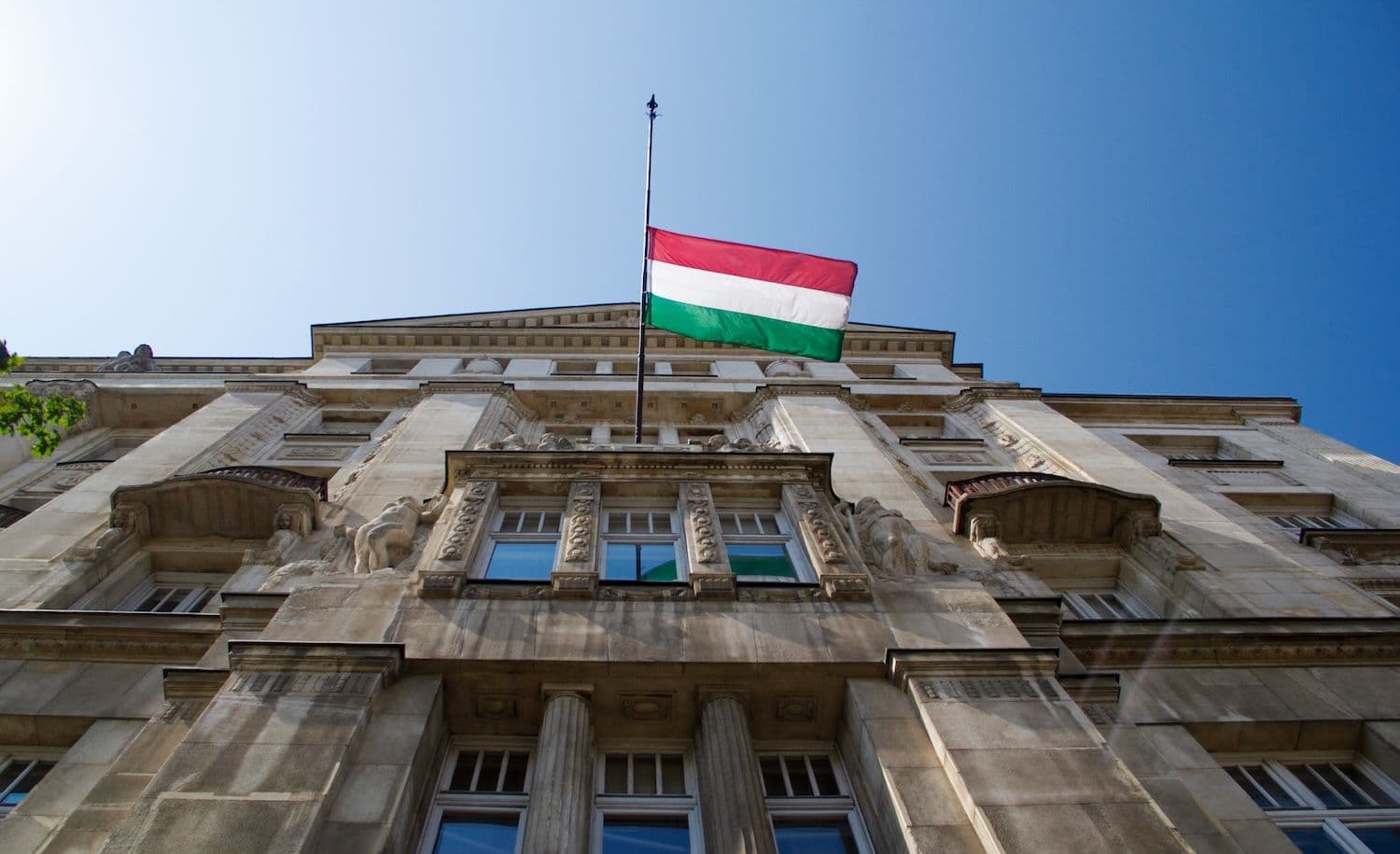 Hungary Implements Prison Sentences Up to 8 Years for Unauthorized Crypto Trading